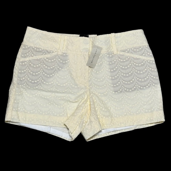 Women's Ann Taylor Signature 6 Small 4” Shorts Chino Khakis Lace Ivory Cream NWT - Picture 3 of 10